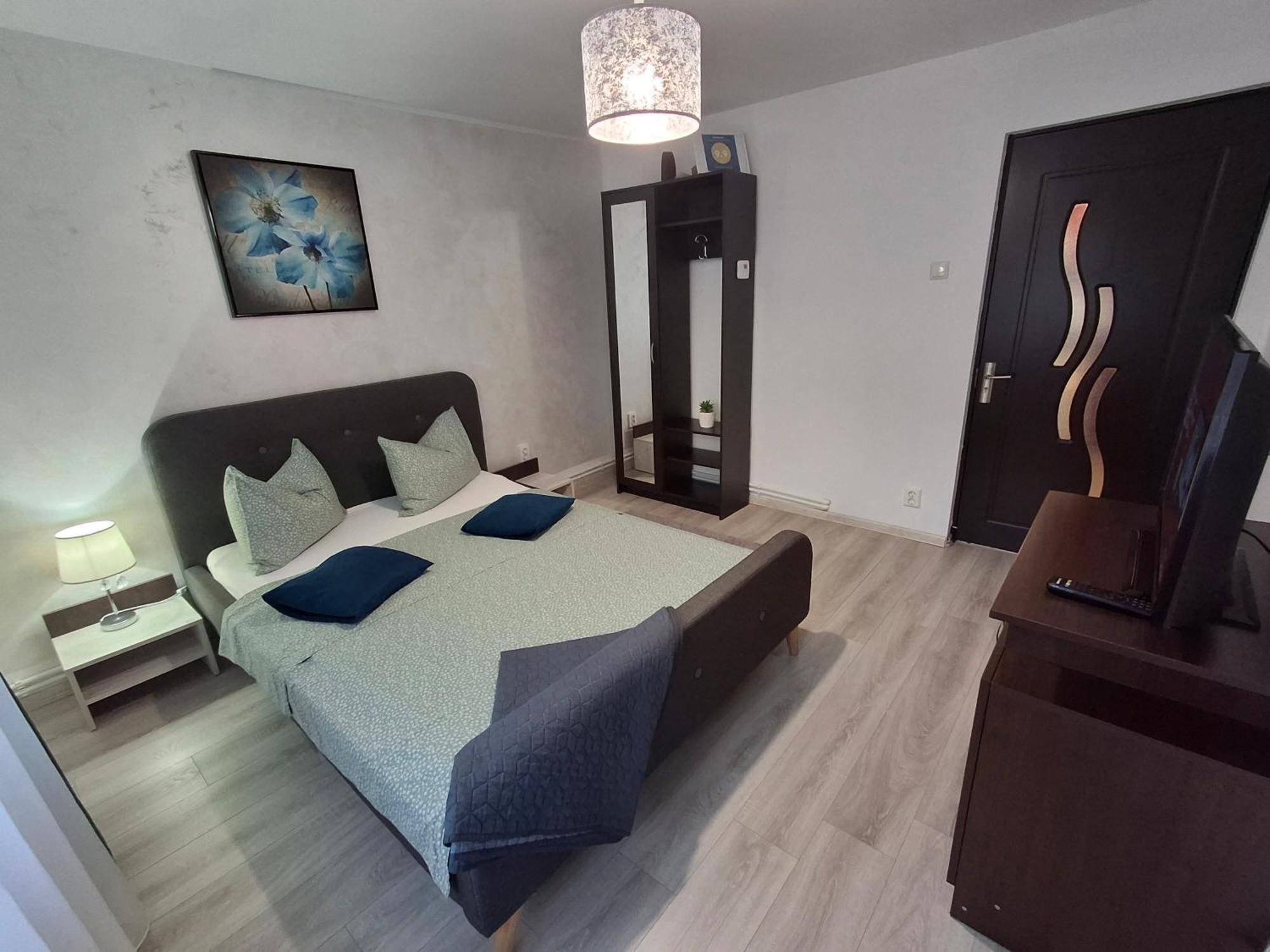Apartament Claudia Deva Bagian luar foto