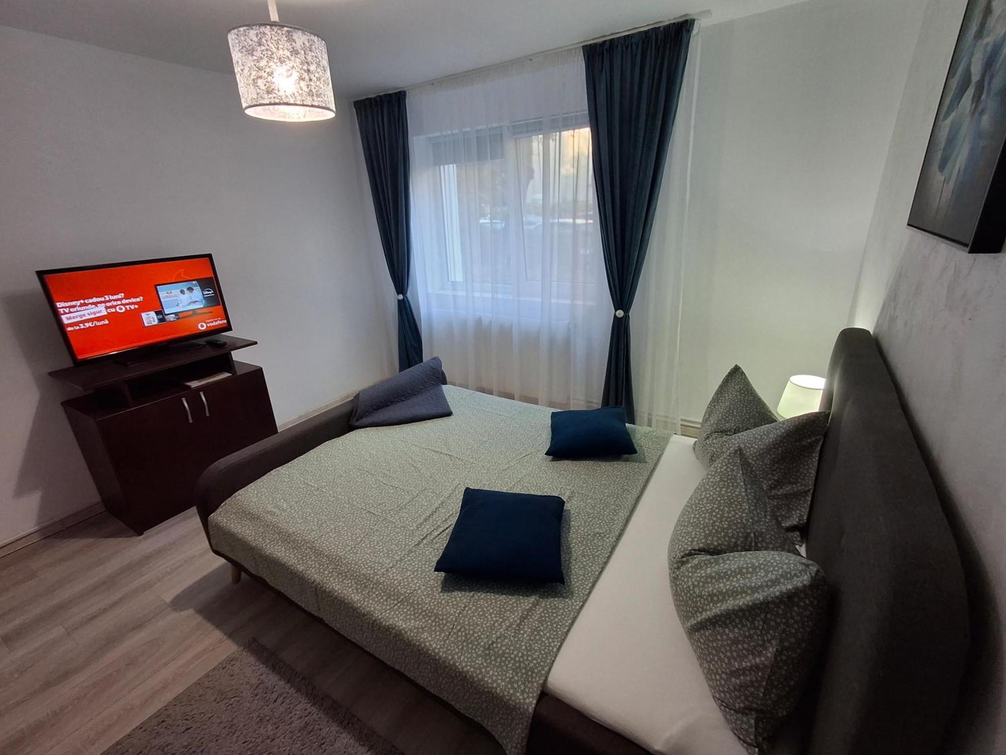 Apartament Claudia Deva Bagian luar foto