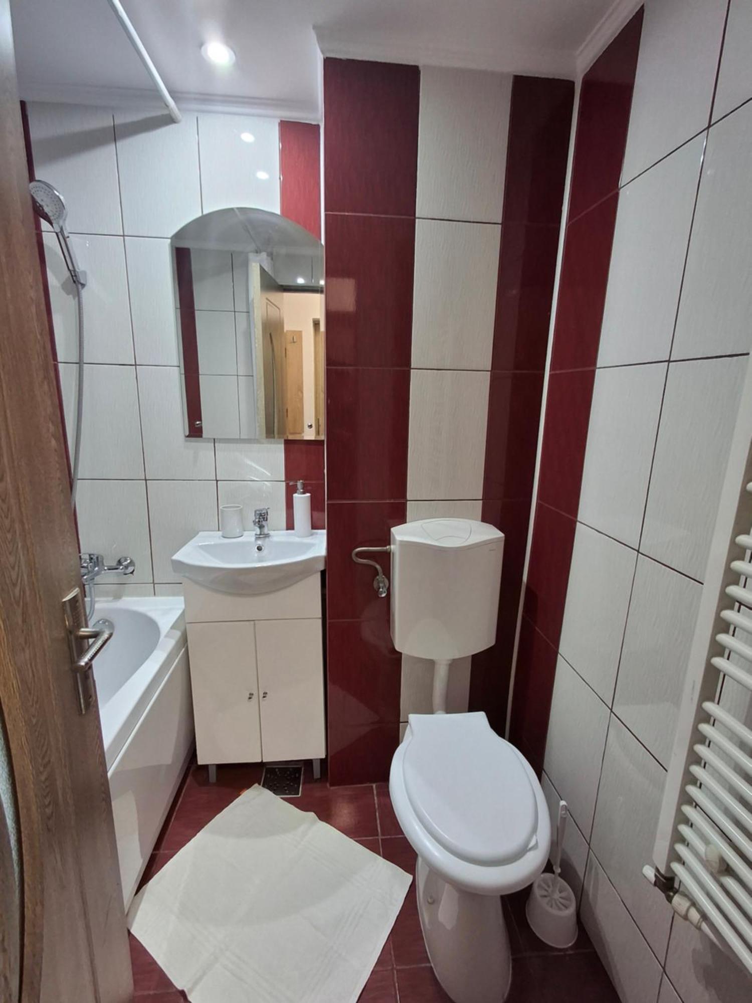 Apartament Claudia Deva Bagian luar foto