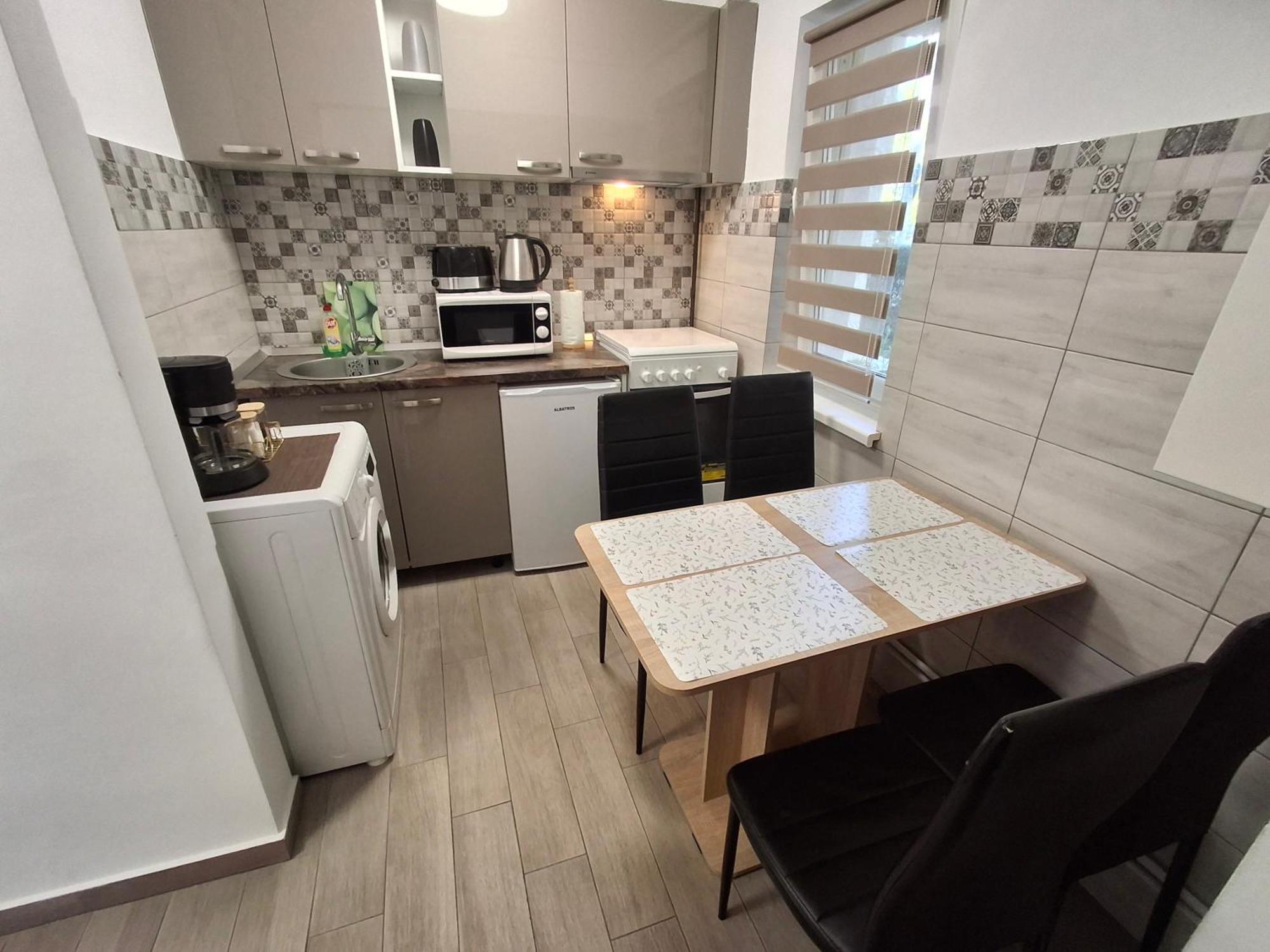 Apartament Claudia Deva Bagian luar foto